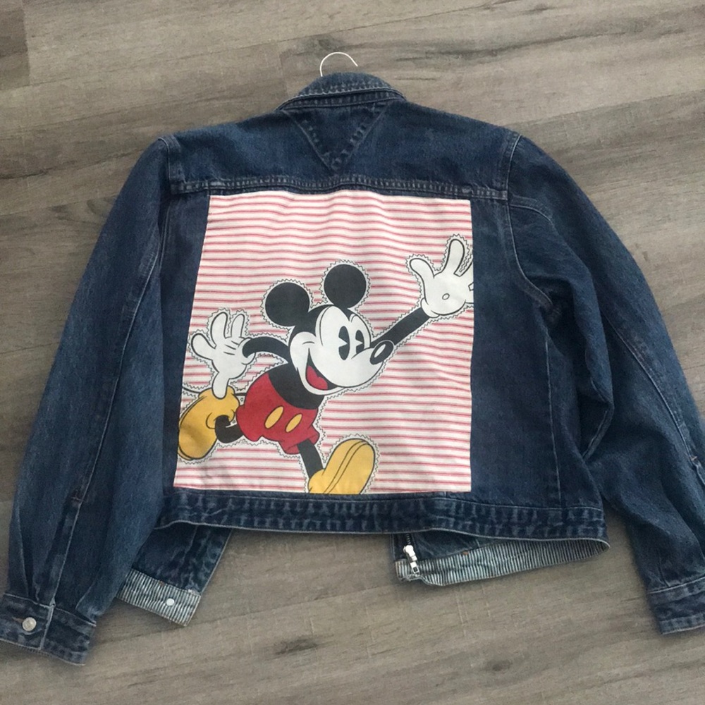 Vintage Mickey Mouse 90s denim jacket